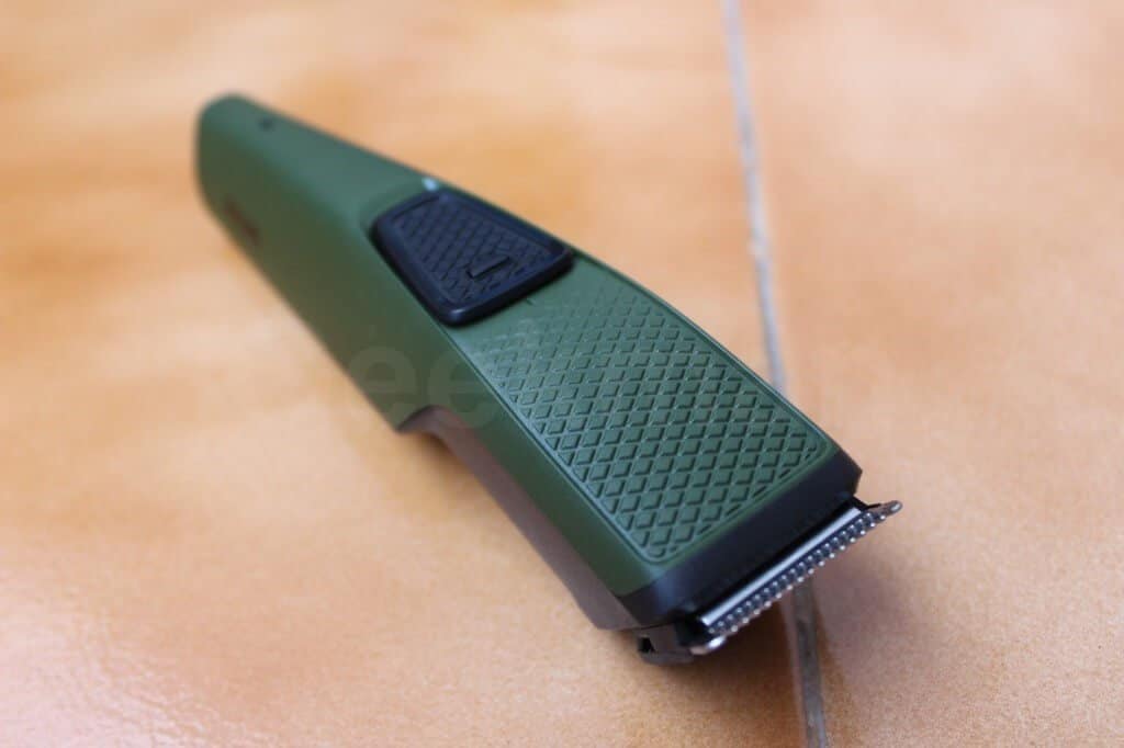 Philips BT1212/15 Trimmer Review & Unboxing, and Pros & Cons 6 Philips BT1212/15 Trimmer Review
