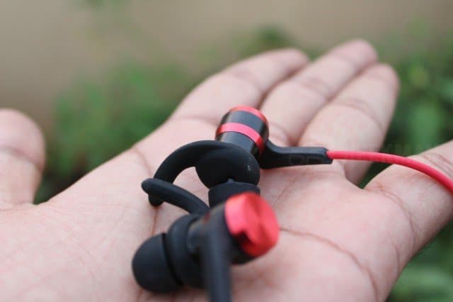 1More iBFree Bluetooth In Ear Headphones Review Geekman