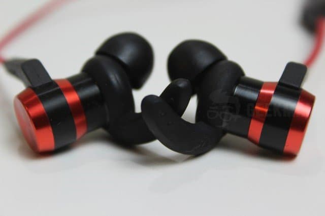 1More iBFree Bluetooth In-Ear Headphones