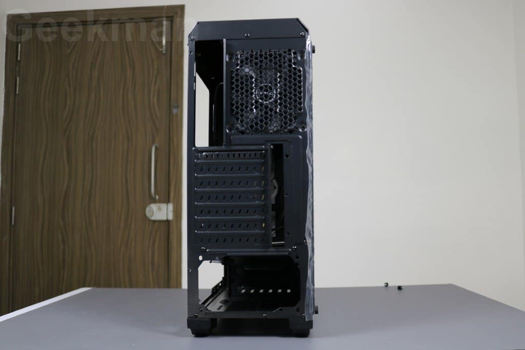 Antec NX200 Review, Pros & Cons | Best Budget RGB Gaming PC Cabinet 5 Antec NX200 rear side