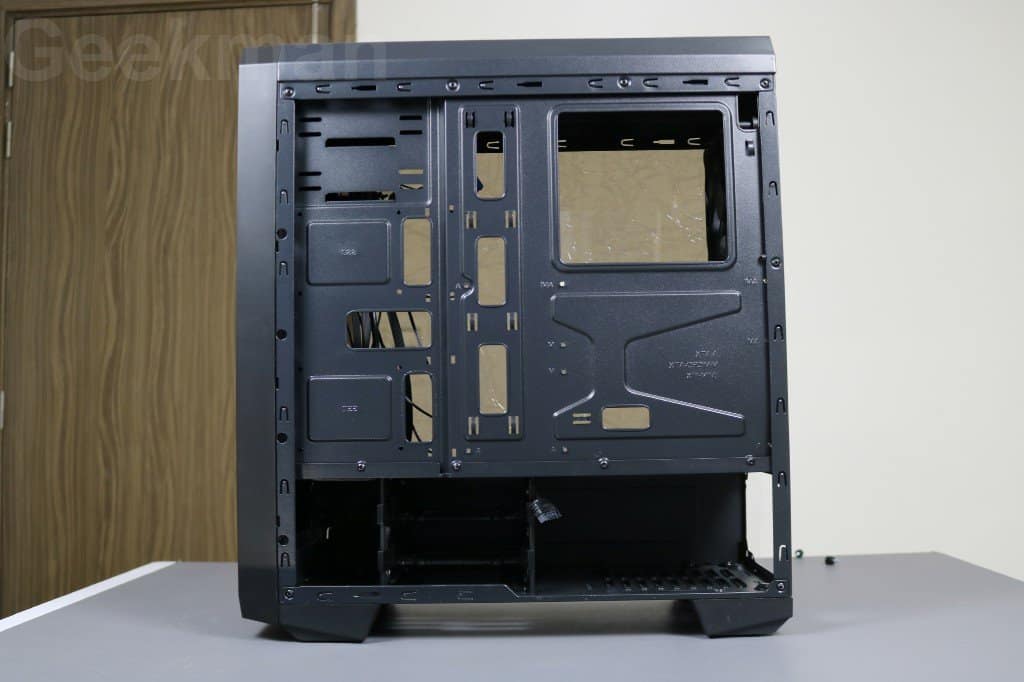 Antec NX200 right side