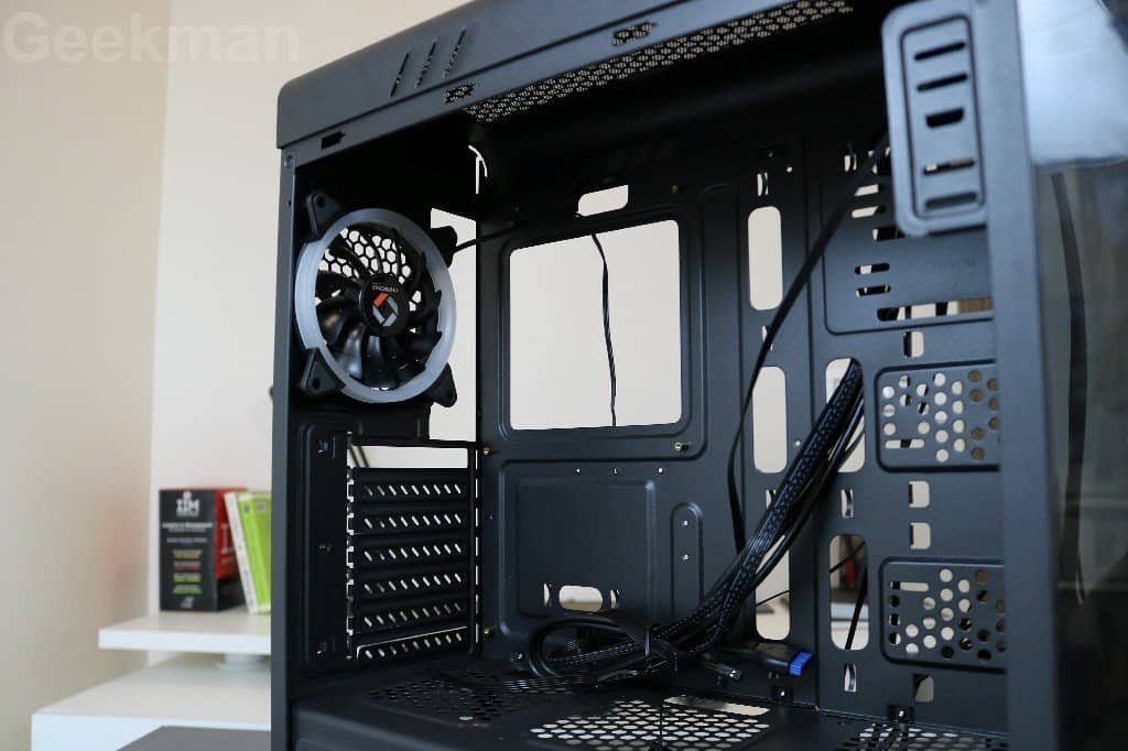 CHIPTRONEX GX2000 Gaming Cabinet Review 12 CHIPTRONEX GX2000