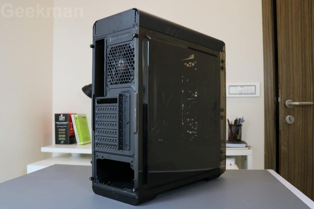 CHIPTRONEX GX2000 Gaming Cabinet Review 7 CHIPTRONEX GX2000