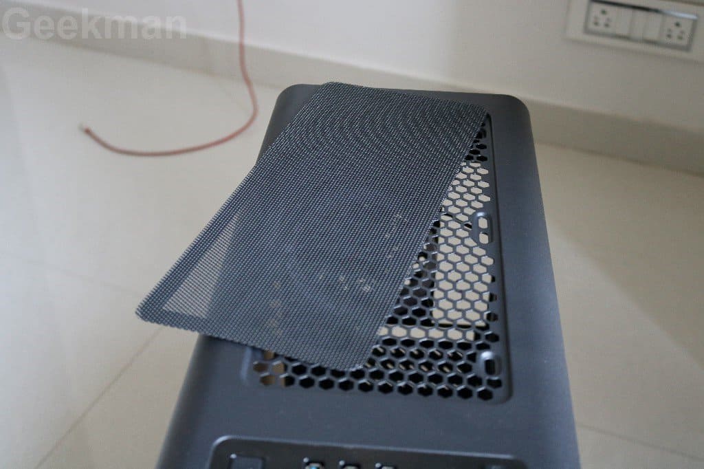 CHIPTRONEX GX2000 Gaming Cabinet Review 15 CHIPTRONEX GX2000