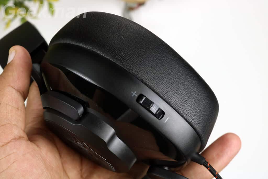 JBL Quantum 200 Review | Best Gaming Headphones for PUBG and CS GO 7 JBL Quantum 200 Review