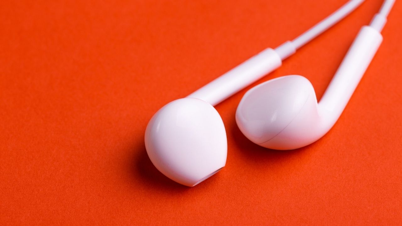 Best Earphones Under 200