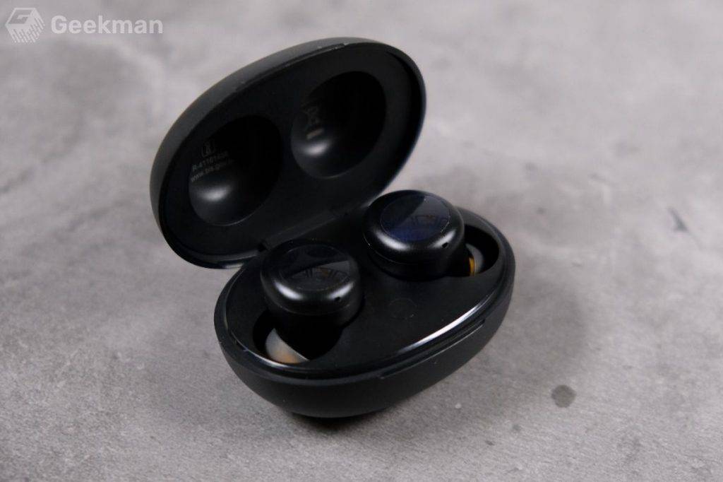 Realme Buds Q2 Review, Feature-Rich Value For Money TWS Earbuds. 5 Realme Buds Q2 review