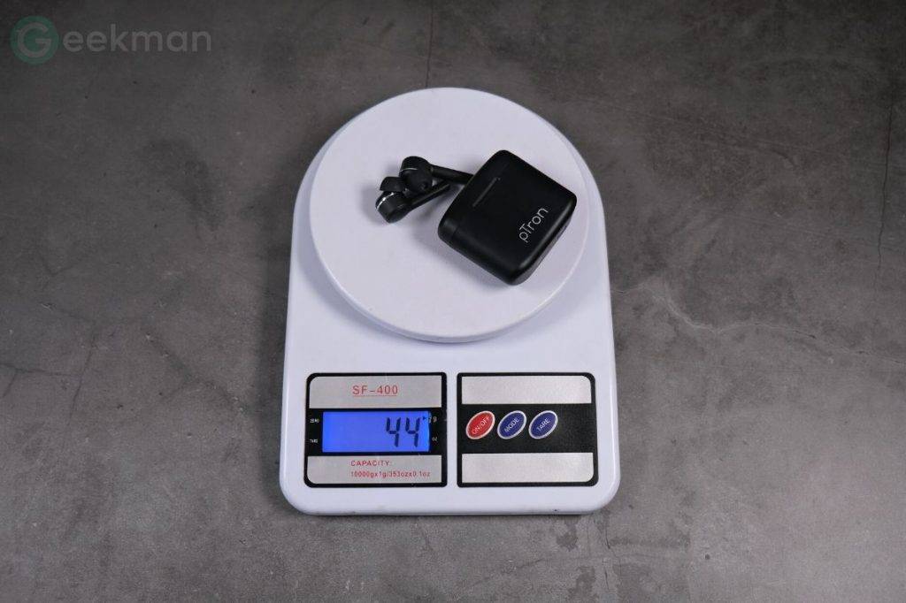 pTron Bassbuds Lite V2 Review | Best Budget TWS Earbuds Under 1000 Rs 5 pTron Bassbuds Lite V2 comfort