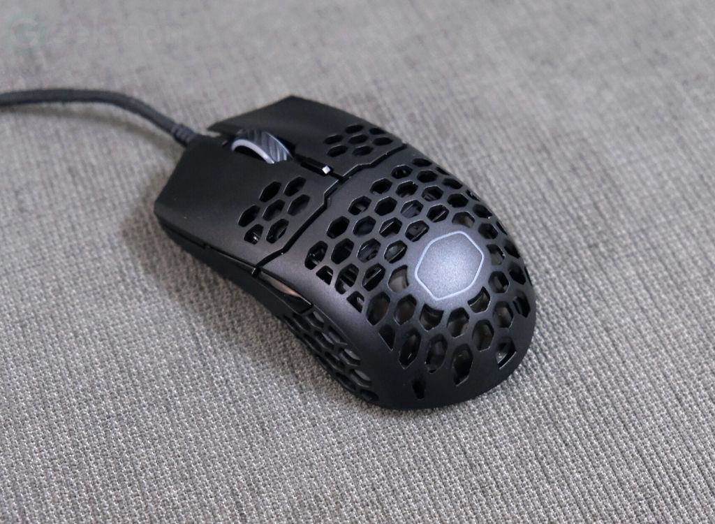 Cooler Master MM711 Review With Pros And Cons, Lightweight Gaming Mouse 5 Cooler Master MM711 build