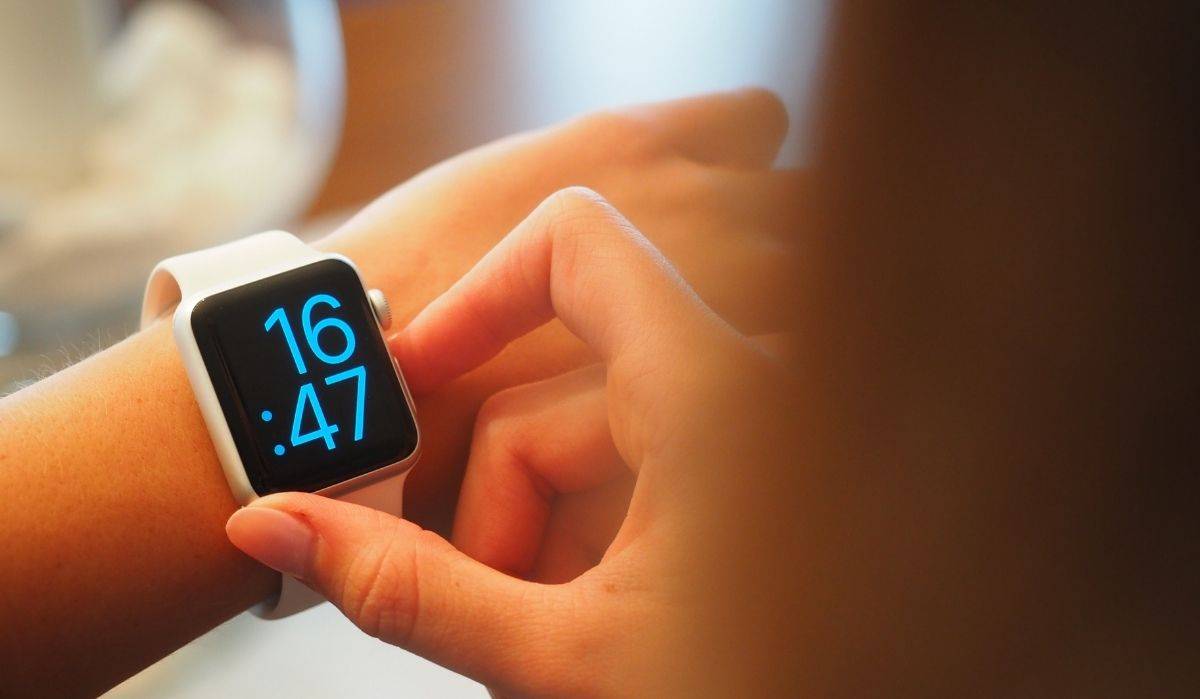 Best Smartwatches Under 5000