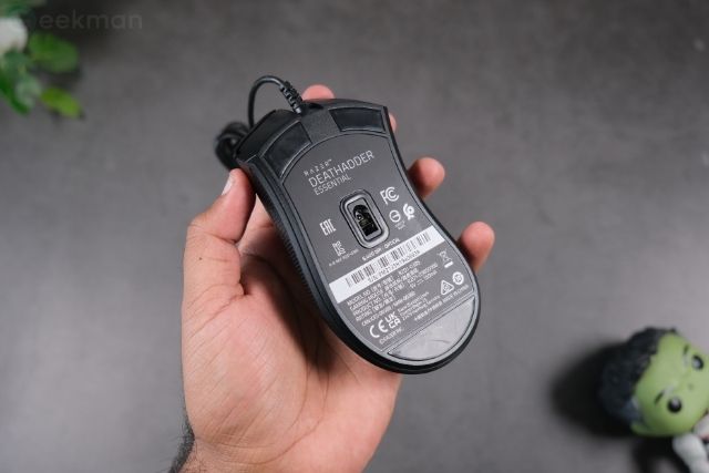 Razer DeathAdder Essential Gaming Mouse Review With Pros & Cons 12 Razer DeathAdder Essential review