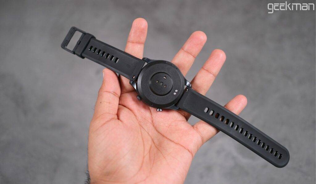 Realme TechLife Watch R100 design