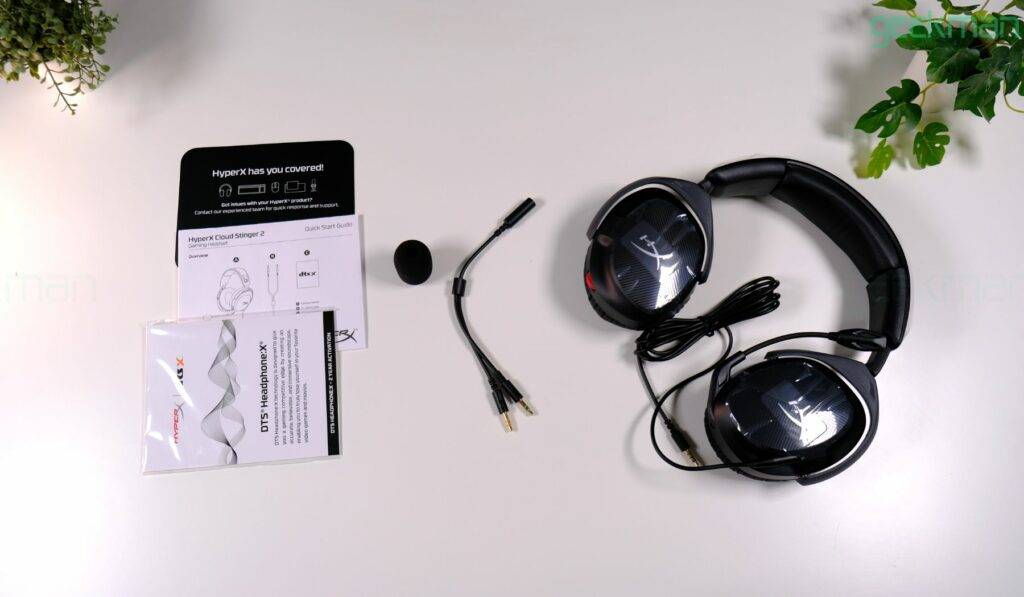 HyperX Cloud Stinger 2 Review With Pros & Cons - Geekman 3 HyperX Cloud Stinger 2 box content