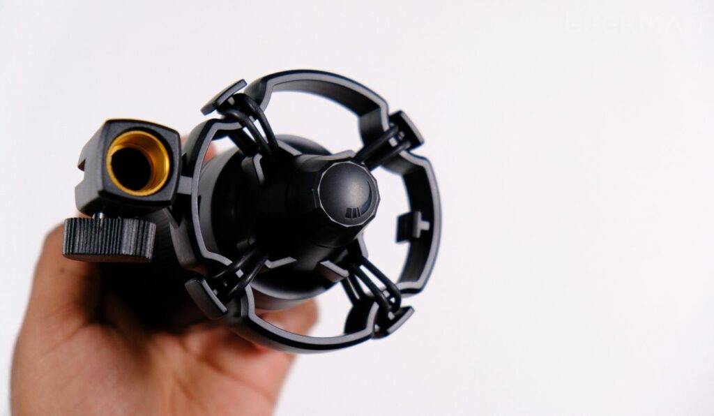 FIFINE AmpliGame A6V Review, punch above one's weight 7 FIFINE AmpliGame A6V design