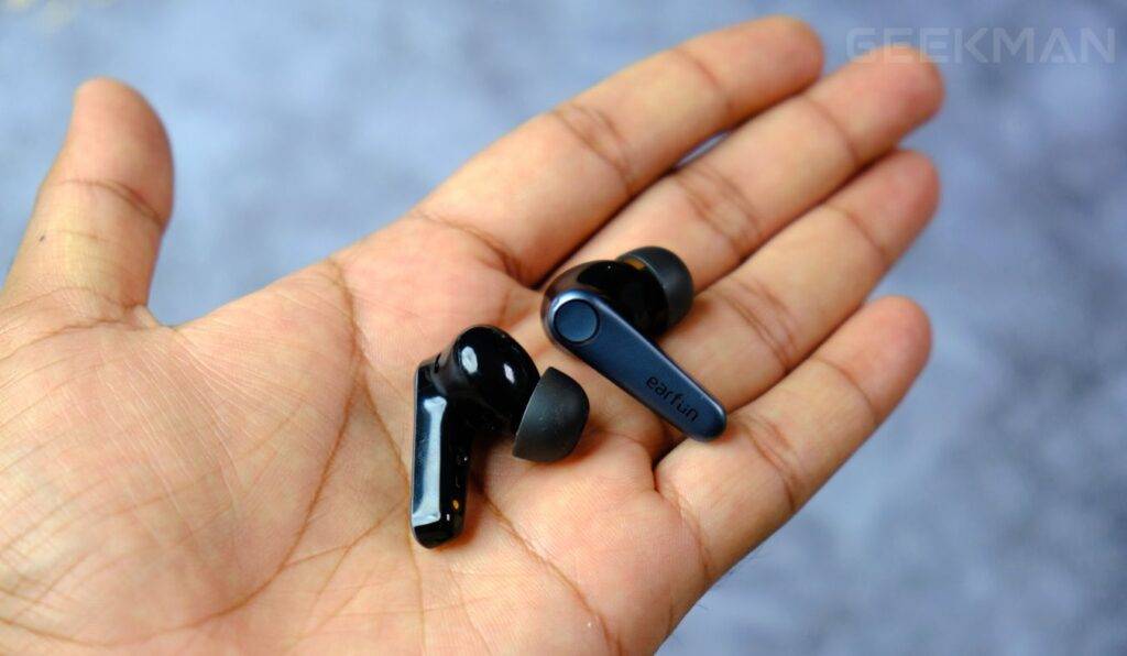 Earfun Air Pro 3 Review, Features Rich Earbuds At Affordable Price! 7 Earfun Air Pro 3 comfort
