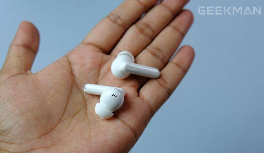 Oppo Enco Air 3 Pro review, Best Budget TWS Earbuds! 8 Oppo Enco Air 3 Pro build