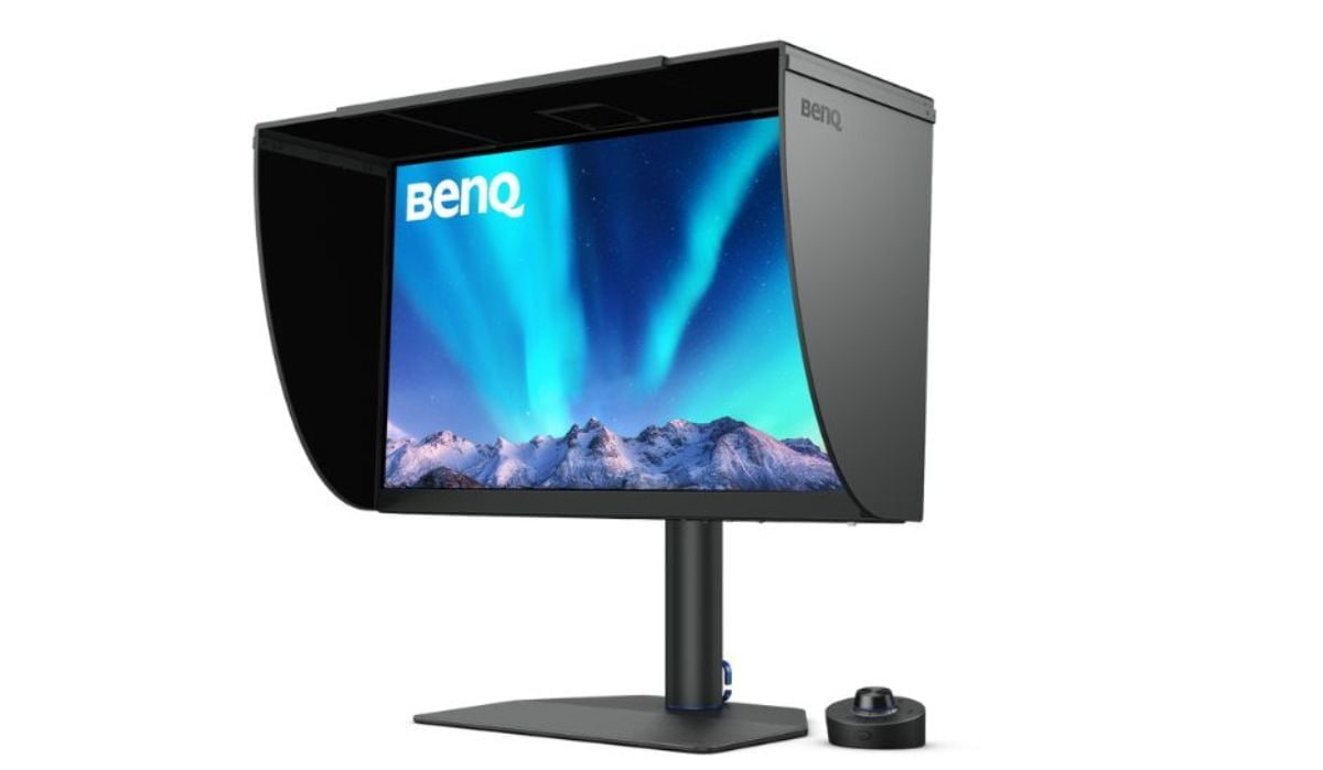 BenQ SW272U launched