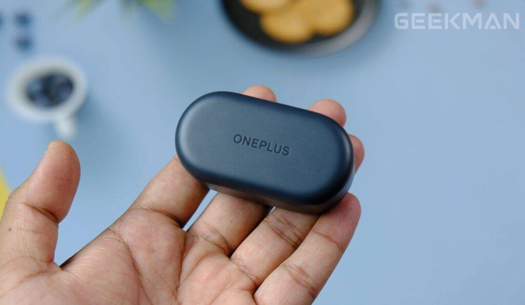 OnePlus Nord Buds 2R Review With Pros & Cons, Budget King? 5 OnePlus Nord Buds 2R design