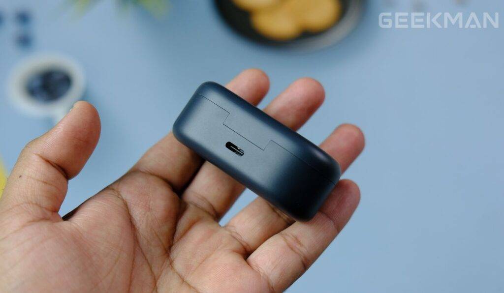OnePlus Nord Buds 2R Review With Pros & Cons, Budget King? 7 OnePlus Nord Buds 2R design