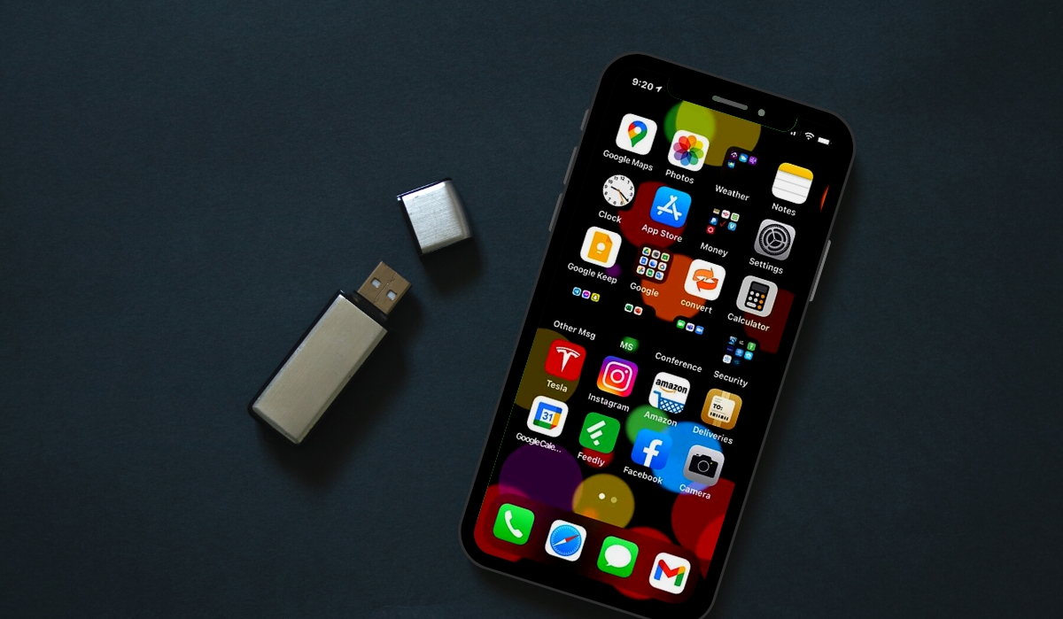 How to connect a Pendrive to phone