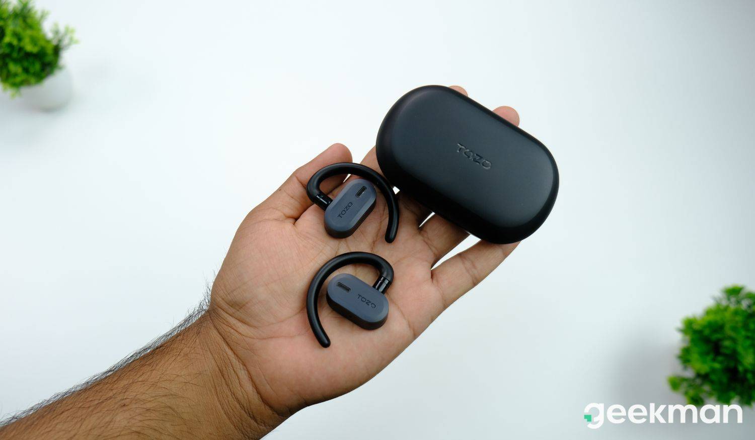 Tozo Open Buds earbuds build