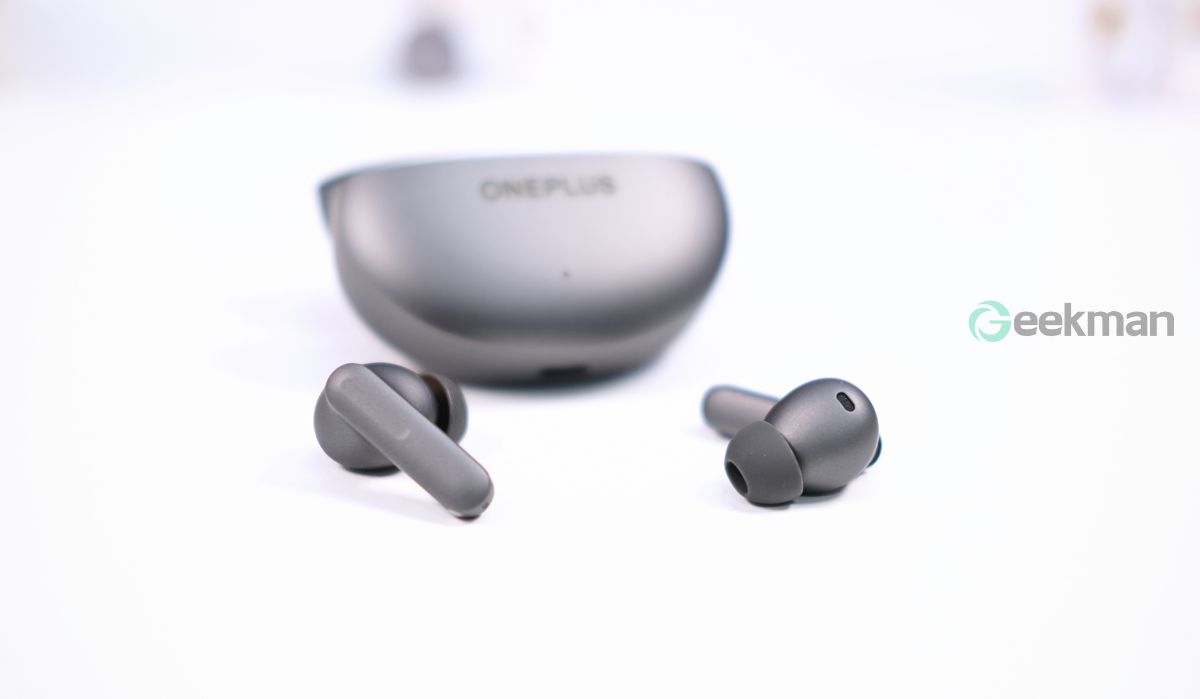 OnePlus Buds 4 build