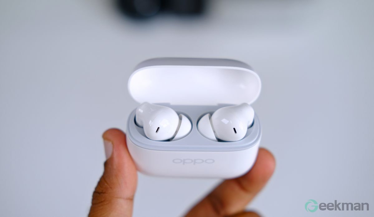 Oppo Enco Buds 3 Pro microphone