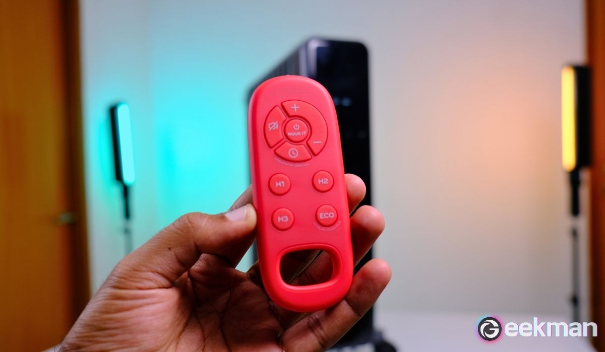 Nuuk Hot Blox remote