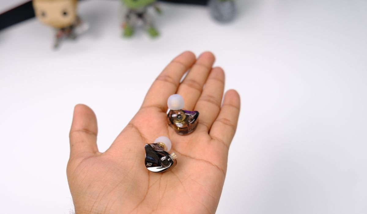 CCA XYRAA gaming iem